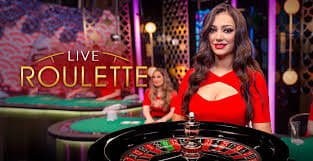 Hot Pot betting interface showing prediction options and live round timer